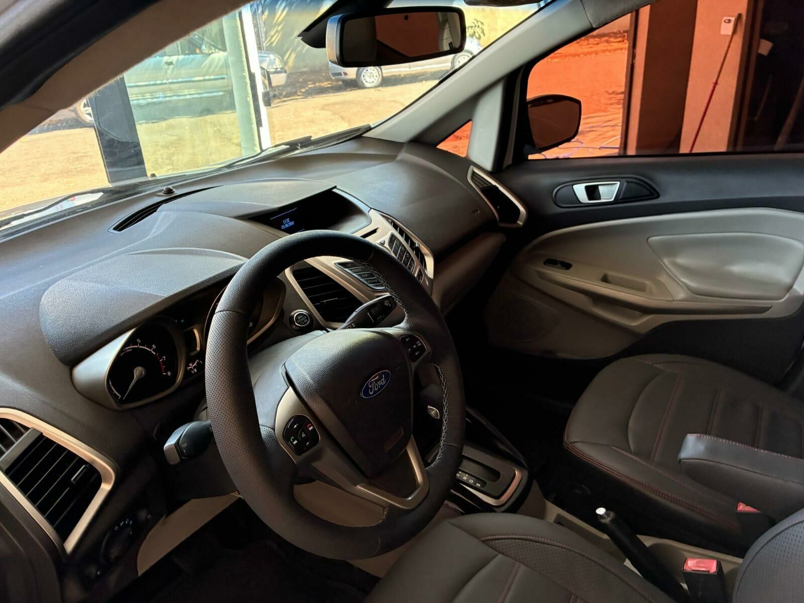 Imagem do veículo  FORD ECOSPORT TITANIUM AT